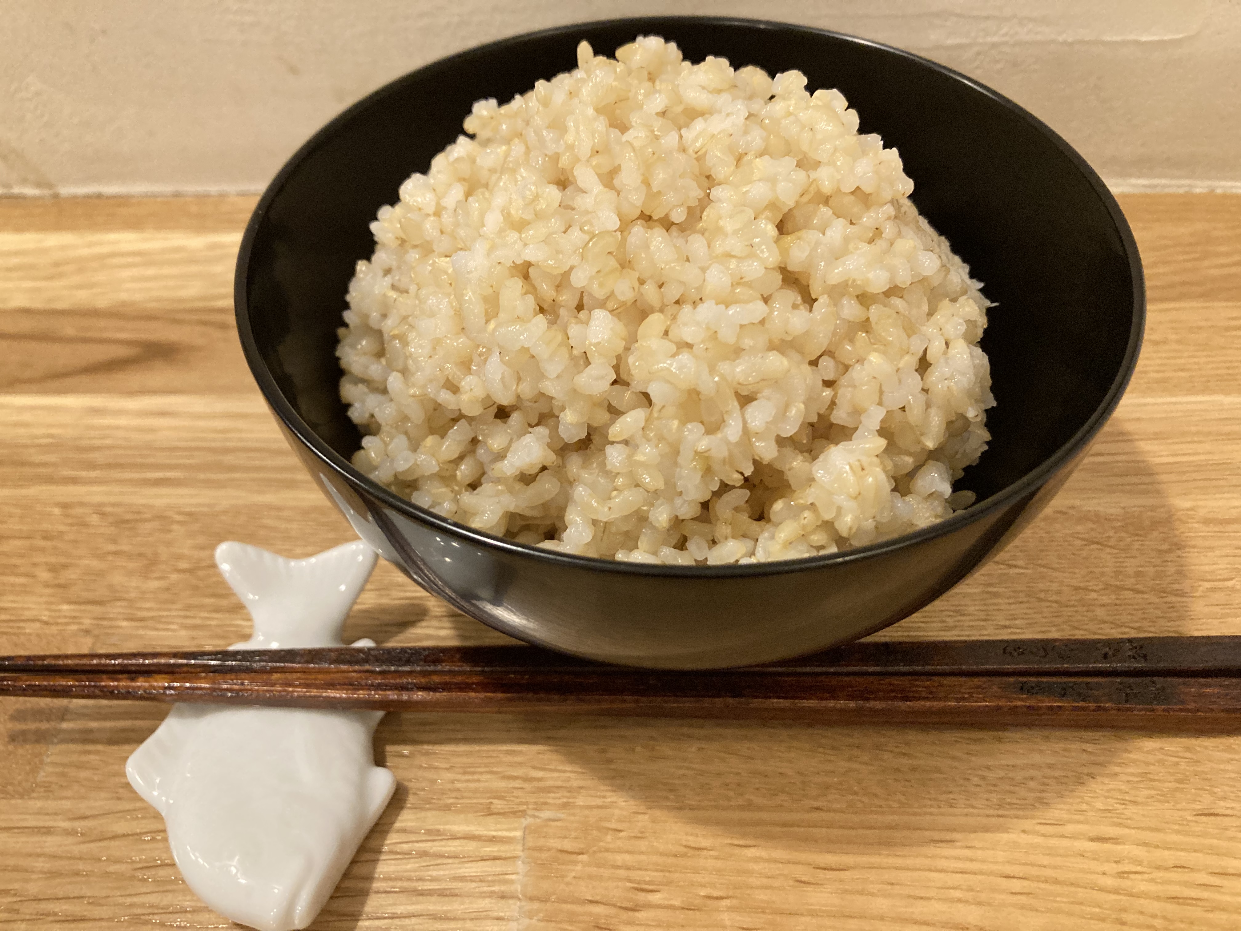 土鍋でふっくら炊いた有機栽培玄米ご飯 大盛り Kurukuru 長距離デリバリー クルクル です 定価100円の商品を110円で 配送専門業者が車で丁寧に ２３区どこでも お届けします